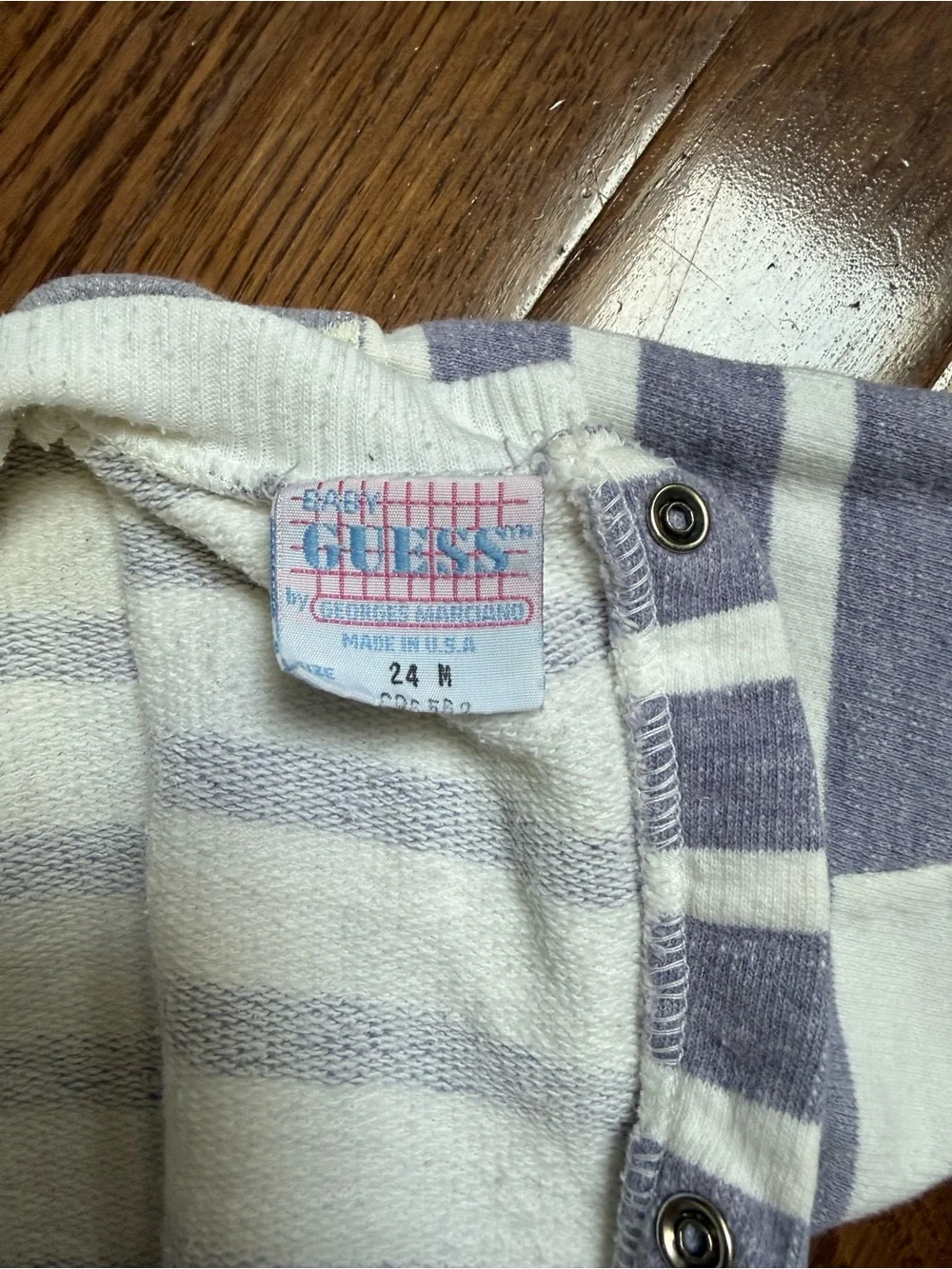 Vintage 1990s Guess Baby Onesie 24M unisex